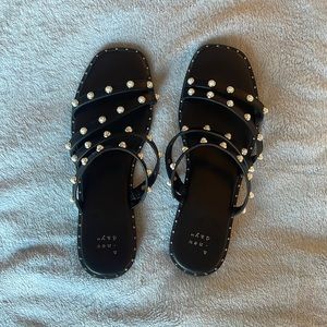 🤍A New Day pearl sandals🤍